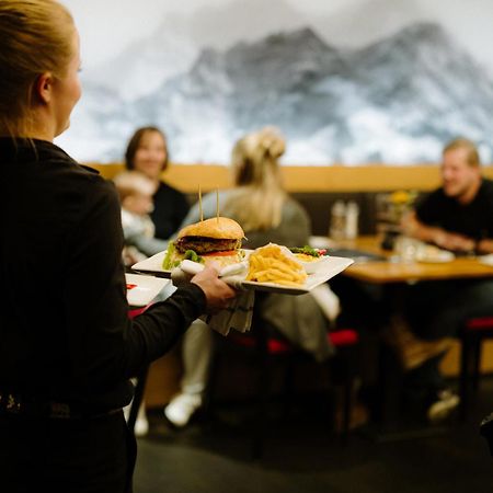 Adler Adelboden Hotel ภายนอก รูปภาพ