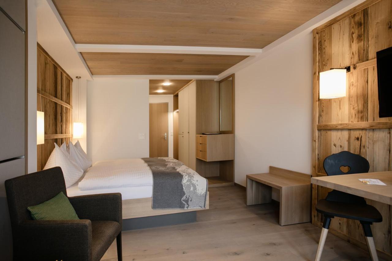 Adler Adelboden Hotel ภายนอก รูปภาพ