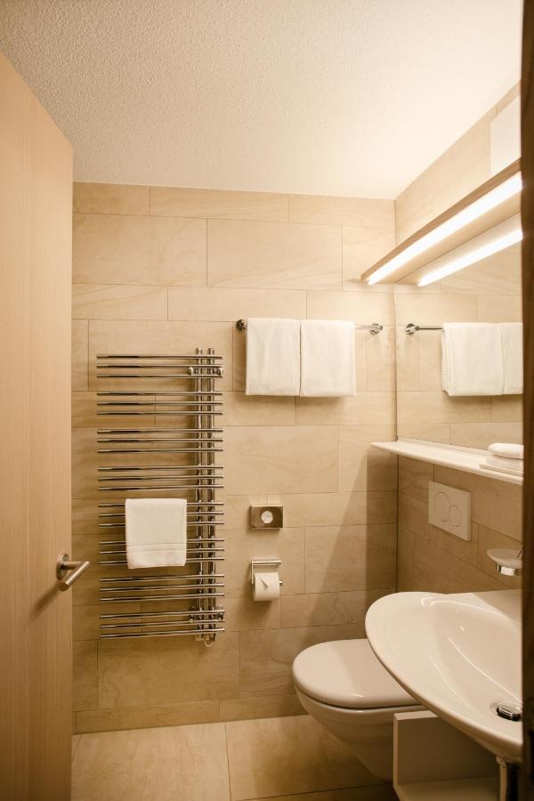 Adler Adelboden Hotel ภายนอก รูปภาพ