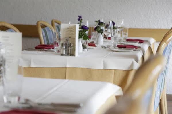 Adler Adelboden Hotel ภายนอก รูปภาพ